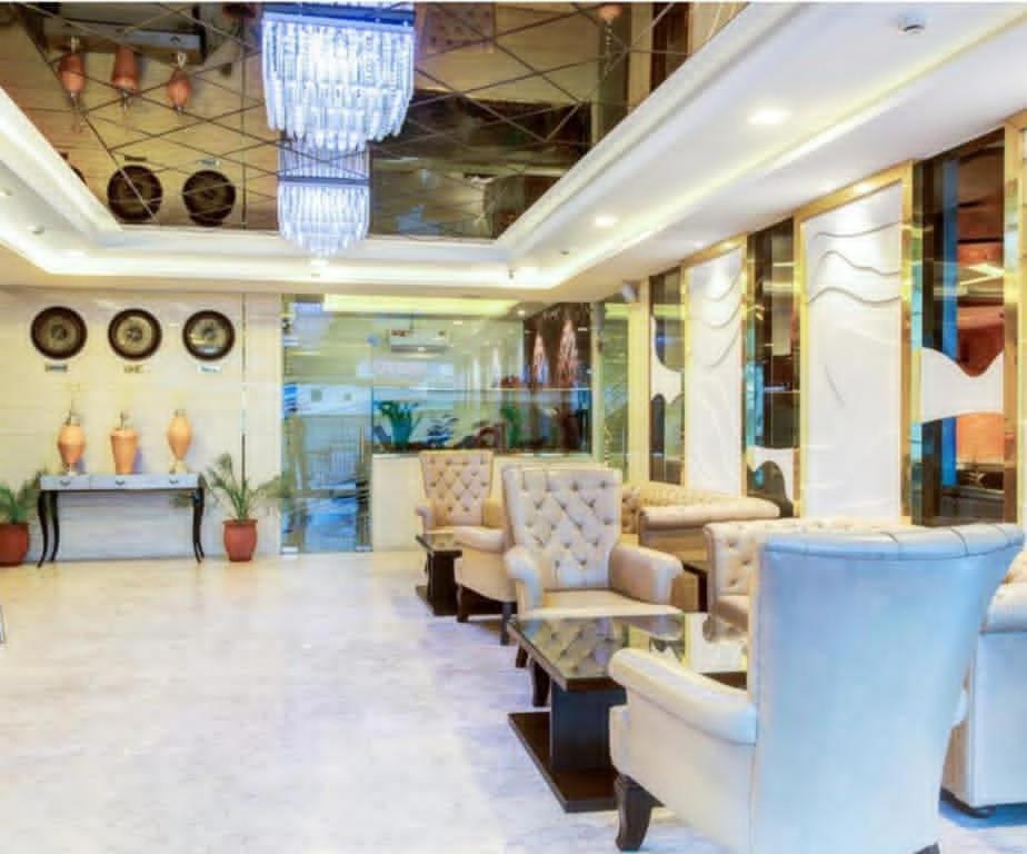 Hotel S C Residency Zirakpur Kültér fotó