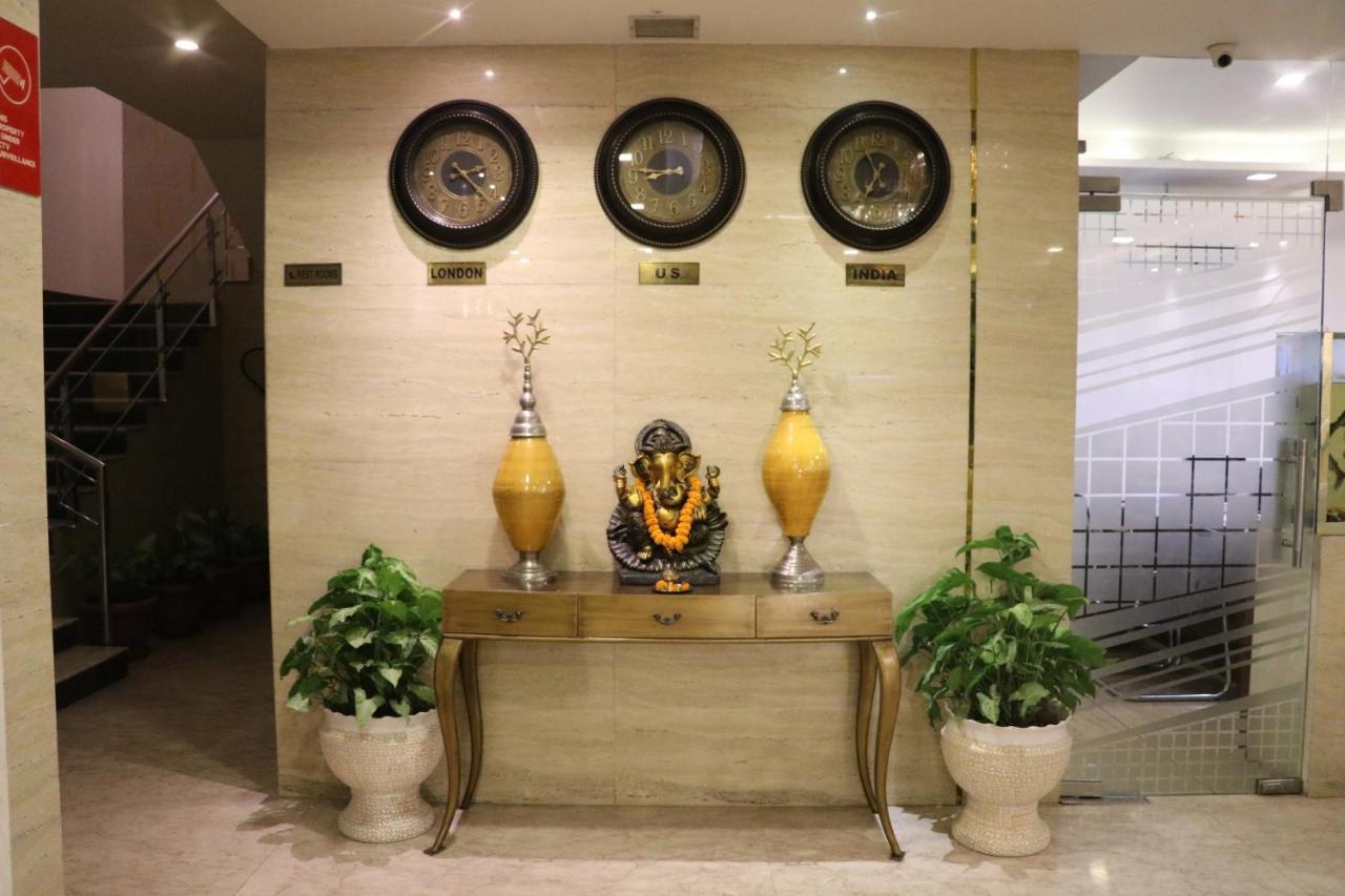 Hotel S C Residency Zirakpur Kültér fotó