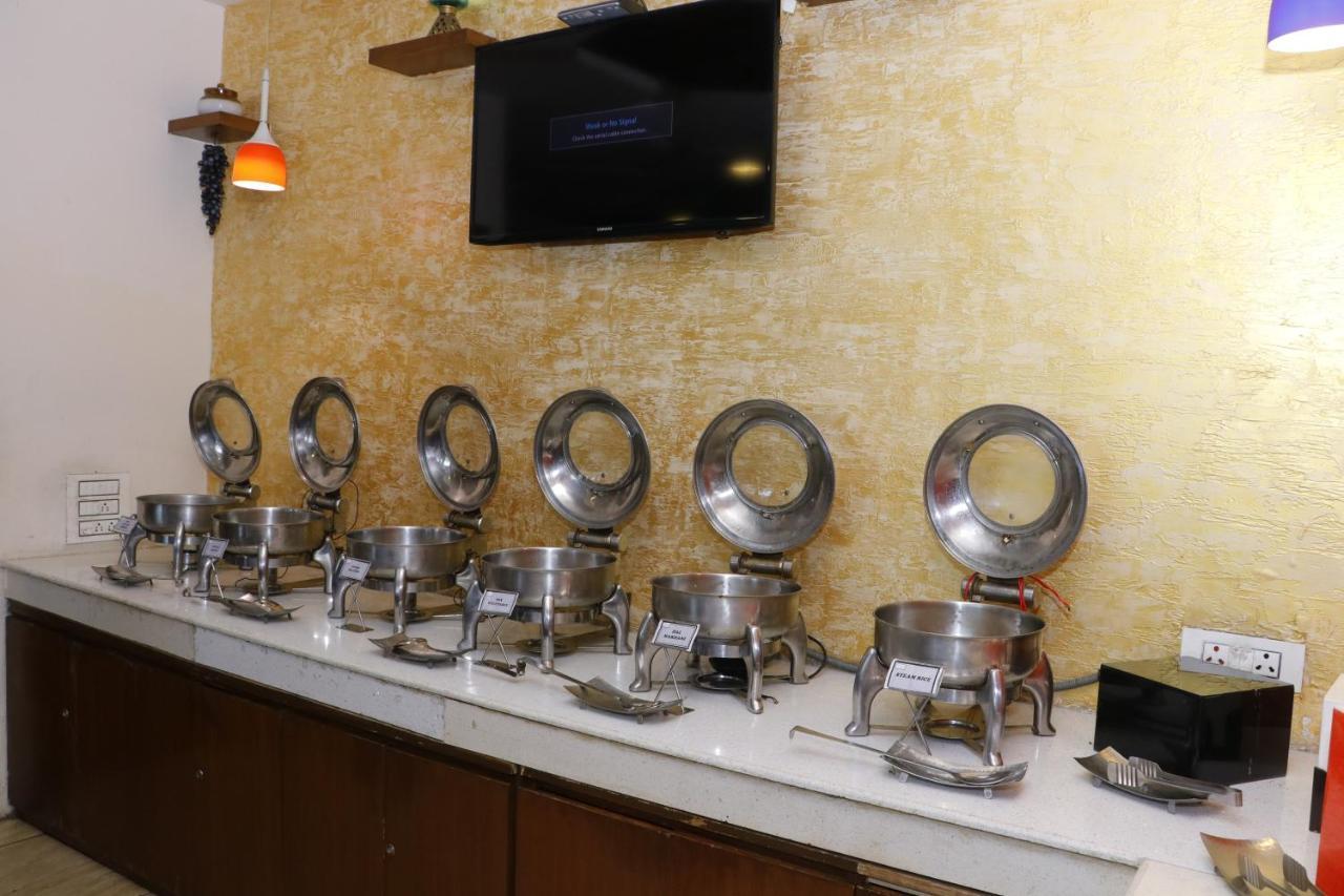 Hotel S C Residency Zirakpur Kültér fotó