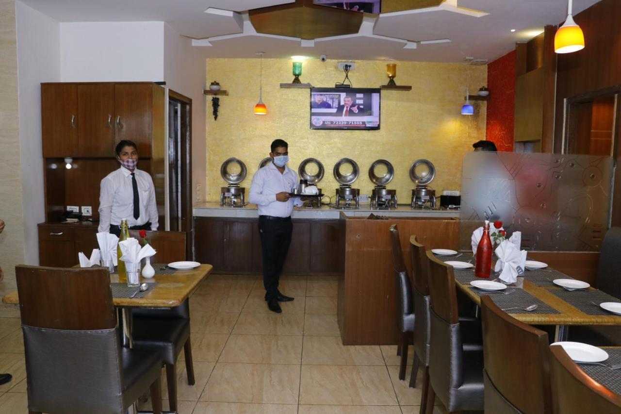 Hotel S C Residency Zirakpur Kültér fotó